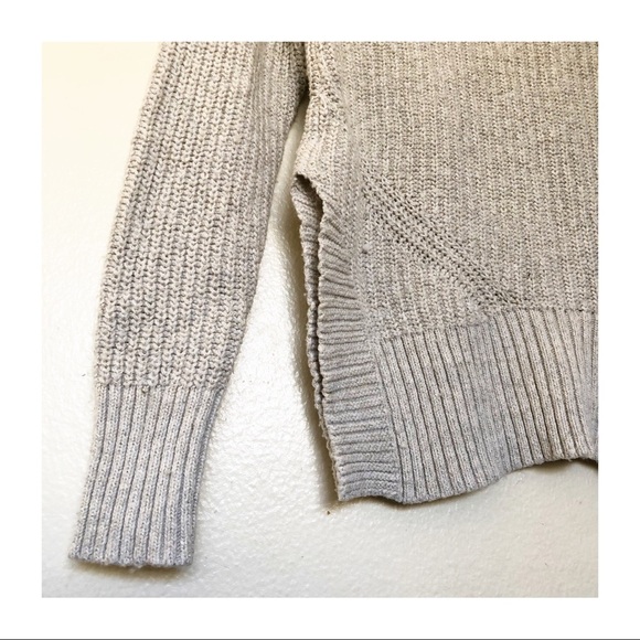 Toms Cream Knit Sweater with Gold Threading Accents Sparkle in Winter Cold - Picture 10 of 10